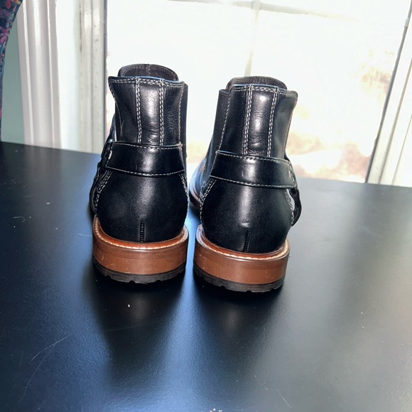 Johnston and Murphy Men’s Ankle Boots - Picture 2 of 4